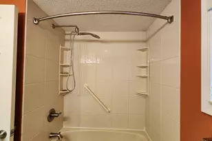 1814 Brookside Cir, Albert Lea, MN 56007 - Photo 35