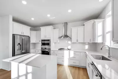 681 Sierra Parkway, Waconia, MN 55387 - Photo 3