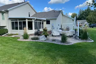 1040 Toccata Ln, Zumbrota, MN 55992 - Photo 5