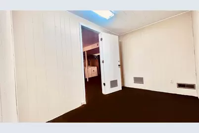 365 E 43rd Street, Minneapolis, MN 55409 - Photo 17