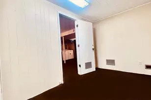 365 E 43rd St, Minneapolis, MN 55409 - Photo 17