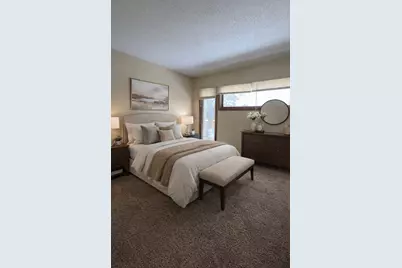 365 E 43rd Street, Minneapolis, MN 55409 - Photo 17