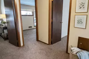 365 E 43rd St, Minneapolis, MN 55409 - Photo 9