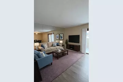 365 E 43rd Street, Minneapolis, MN 55409 - Photo 3