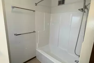 365 E 43rd St, Minneapolis, MN 55409 - Photo 29