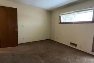 365 E 43rd St, Minneapolis, MN 55409 - Photo 37