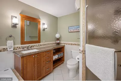 138 Dahlia Street, Mahtomedi, MN 55115 - Photo 15