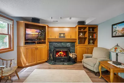 138 Dahlia Street, Mahtomedi, MN 55115 - Photo 27