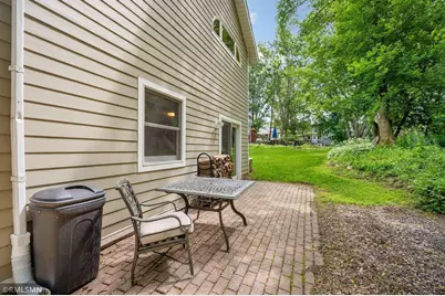 138 Dahlia Street, Mahtomedi, MN 55115 - Photo 37