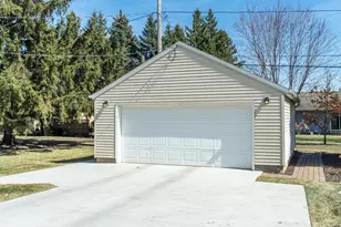 3693 Laverne Ave N, Lake Elmo, MN 55042 - Photo 21