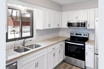 6909 Unity Avenue N, Brooklyn Center, MN 55429 - Photo 11