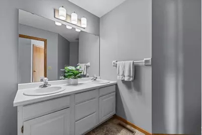 9136 Cambridge Alcove, Woodbury, MN 55125 - Photo 71