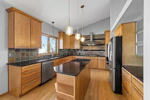 9136 Cambridge Alcove, Woodbury, MN 55125 - Photo 33