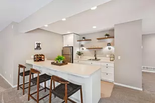 4902 Woodhurst Ln, Minnetonka, MN 55345 - Photo 43