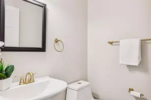 4902 Woodhurst Ln, Minnetonka, MN 55345 - Photo 29