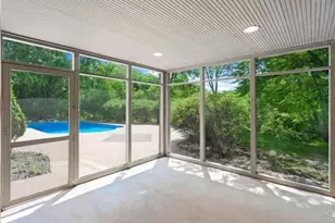 4902 Woodhurst Ln, Minnetonka, MN 55345 - Photo 9