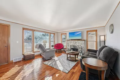 8408 Wentworth Avenue S, Bloomington, MN 55420 - Photo 13