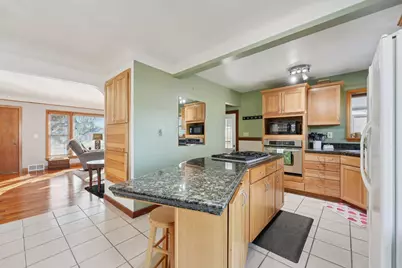 8408 Wentworth Avenue S, Bloomington, MN 55420 - Photo 7