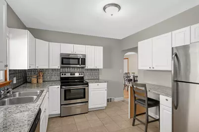 1099 Kingsford Street, Saint Paul, MN 55106 - Photo 5