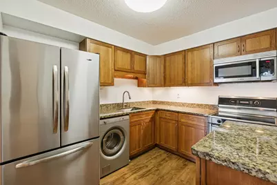 78 10th Street E #806, Saint Paul, MN 55101 - Photo 3