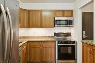 78 10th St E, Saint Paul, MN 55101 - Photo 11