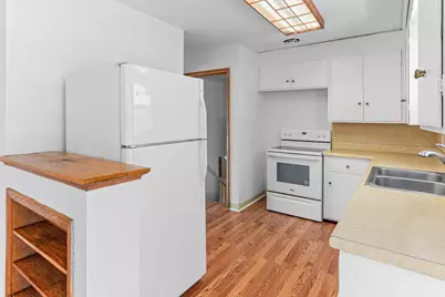 6807 Hickory Street NE, Fridley, MN 55432 - Photo 11