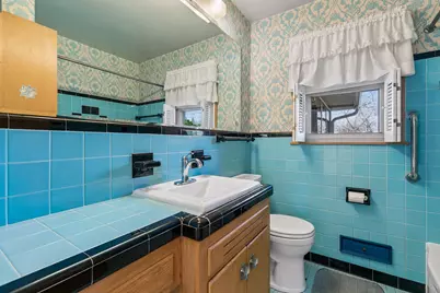 8308 Emerson Avenue S, Bloomington, MN 55420 - Photo 11