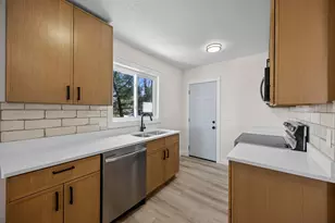 1000 Seminary Ave, Saint Paul, MN 55104 - Photo 23