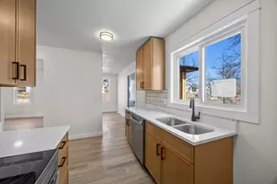 1000 Seminary Ave, Saint Paul, MN 55104 - Photo 25