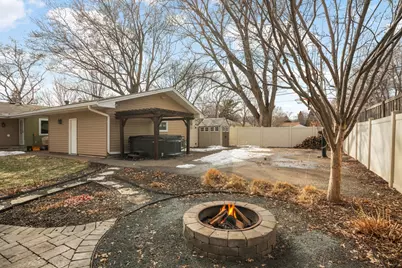 1695 Stanbridge Avenue, Roseville, MN 55113 - Photo 37