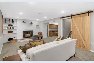 1695 Stanbridge Avenue, Roseville, MN 55113 - Photo 27