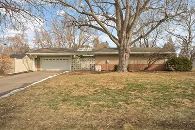 1695 Stanbridge Avenue, Roseville, MN 55113 - Photo 49