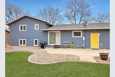 107 Donita Avenue, Marshall, MN 56258 - Photo 5