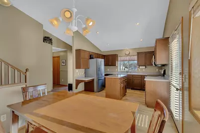 810 Popplewood Court, Waite Park, MN 56387 - Photo 9