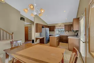 810 Popplewood Ct, Waite Park, MN 56387 - Photo 9