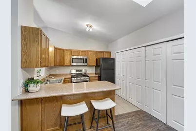 2063 N Park Drive #1, Saint Paul, MN 55119 - Photo 7