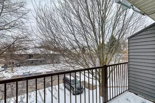 2063 N Park Dr, Saint Paul, MN 55119 - Photo 15