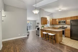 2063 N Park Dr, Saint Paul, MN 55119 - Photo 5