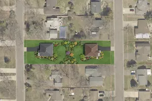 2816 Oxford St N, Roseville, MN 55126 - Photo 3