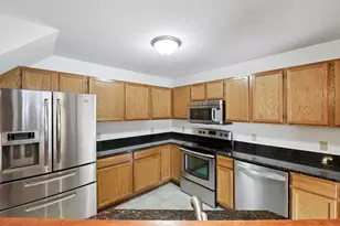 7641 Nicholas Way, Chanhassen, MN 55317 - Photo 21