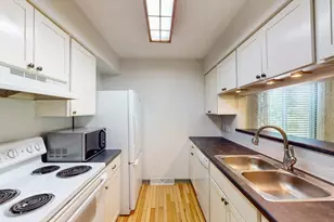 7401 Landau Dr, Bloomington, MN 55438 - Photo 9