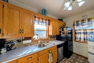 816 N 3rd St, Montevideo, MN 56265 - Photo 11