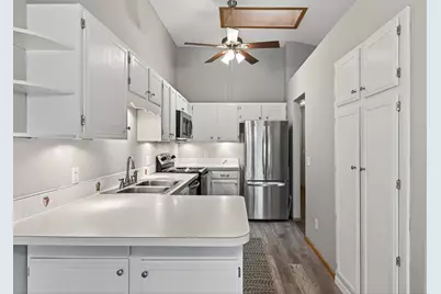 7275 Pontiac Circle, Chanhassen, MN 55317 - Photo 3