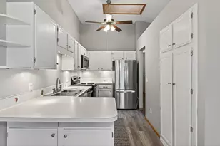 7275 Pontiac Cir, Chanhassen, MN 55317 - Photo 3