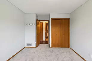 7275 Pontiac Cir, Chanhassen, MN 55317 - Photo 25