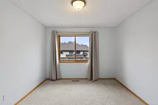 7275 Pontiac Cir, Chanhassen, MN 55317 - Photo 25