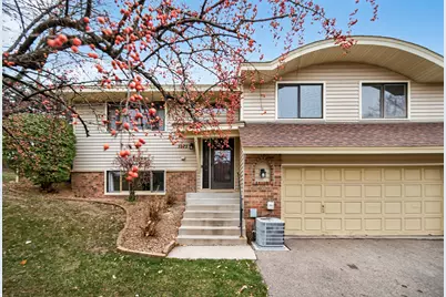 7275 Pontiac Circle, Chanhassen, MN 55317 - Photo 1