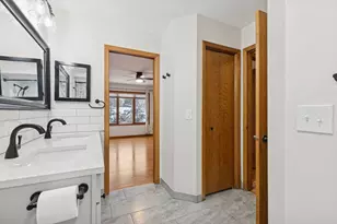 491 Sterling St S, Maplewood, MN 55119 - Photo 21