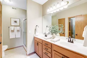 4725 Adair Ct, Crystal, MN 55429 - Photo 9