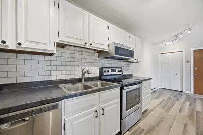 2012 Park Boulevard S #B4, Fargo,  58103 - Photo 9